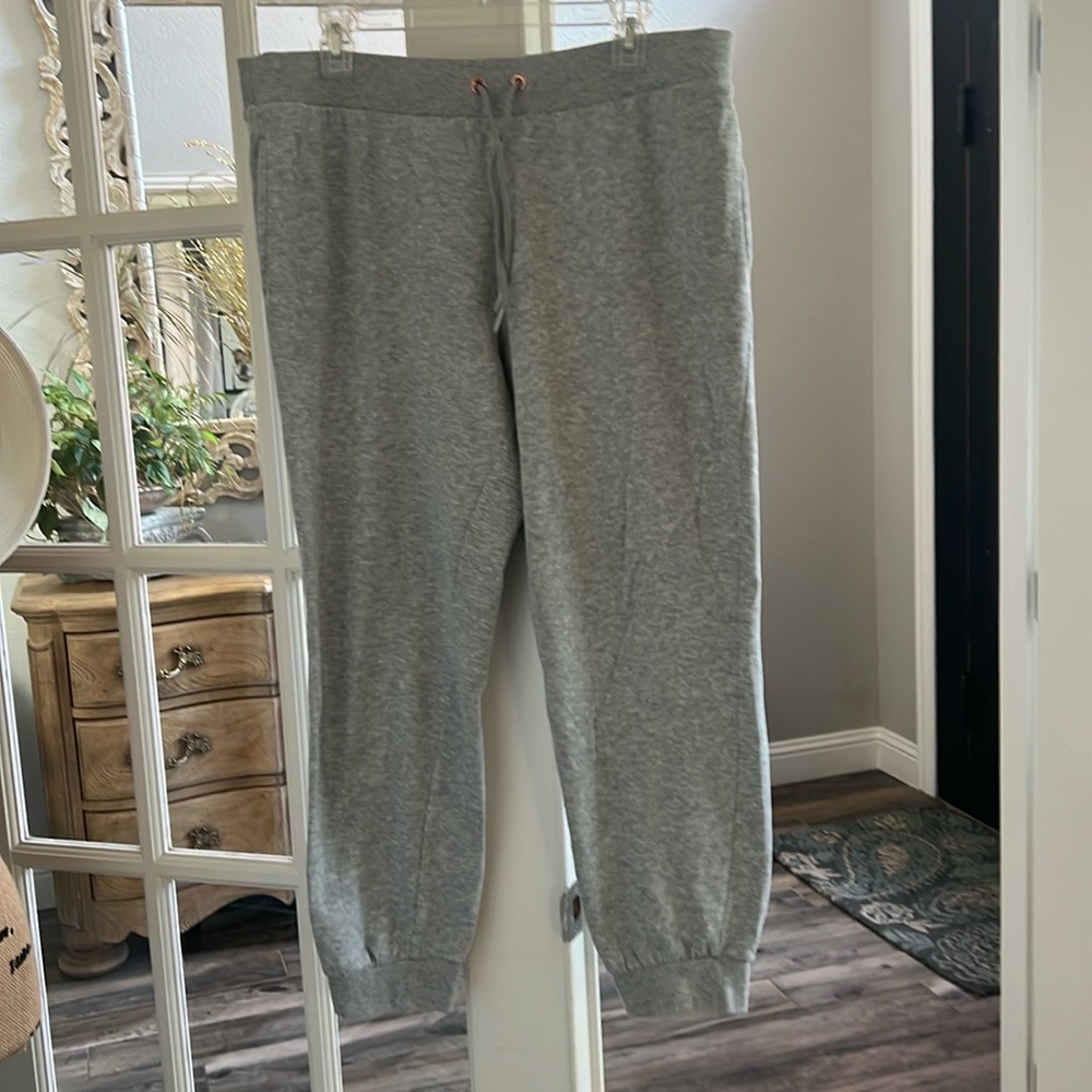 Women’s Gray Victoria Sport Sweatpants L